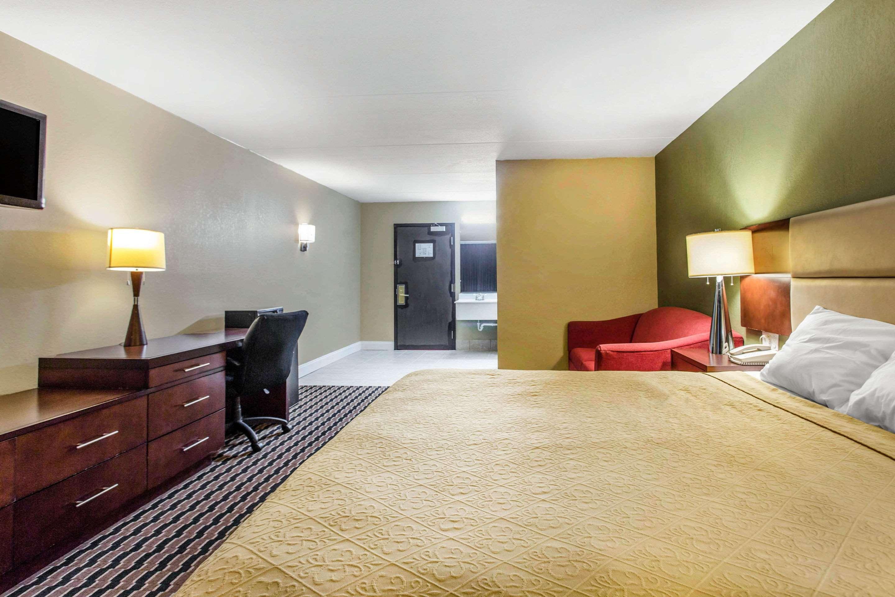 Готель Super 8 By Wyndham Rocky Mount I-95 Exit 145 Battleboro Екстер'єр фото