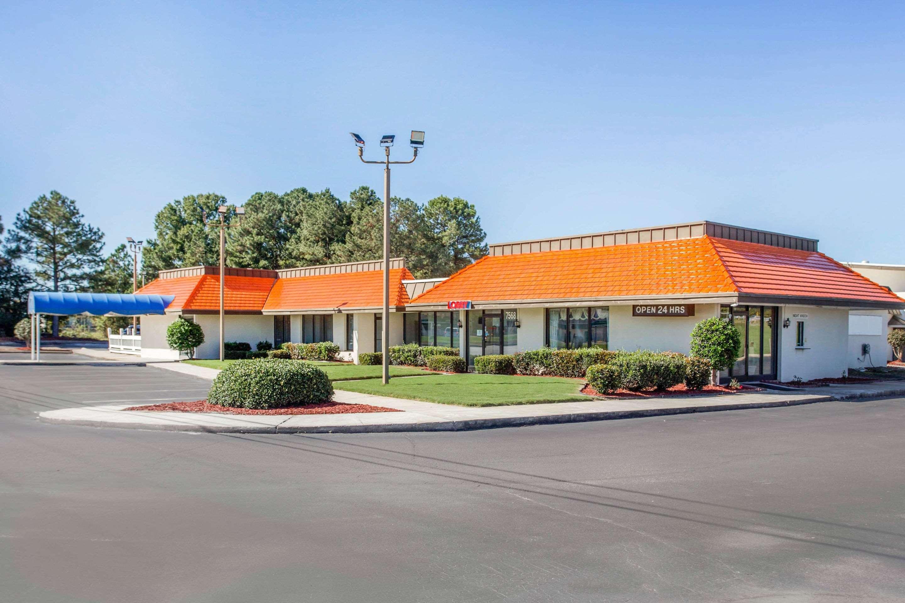 Готель Super 8 By Wyndham Rocky Mount I-95 Exit 145 Battleboro Екстер'єр фото